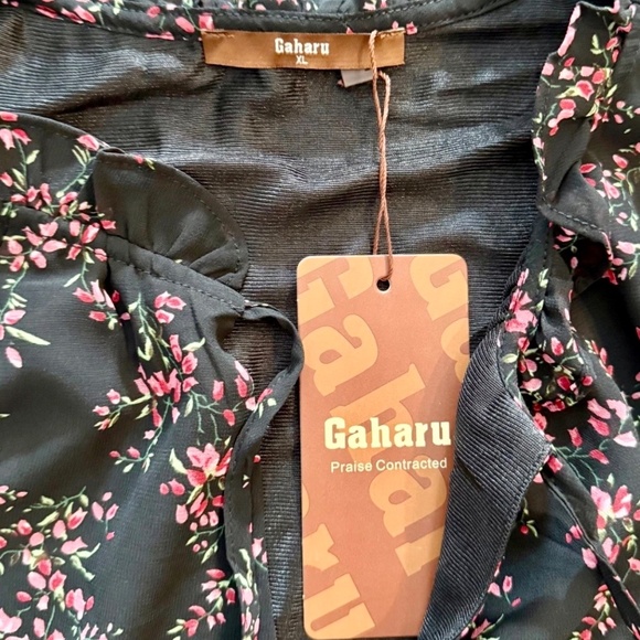 Gaharu Women's Ruffle V-Neck Long Sleeve Floral Blouse - Black - Size XL - Picture 2 of 2